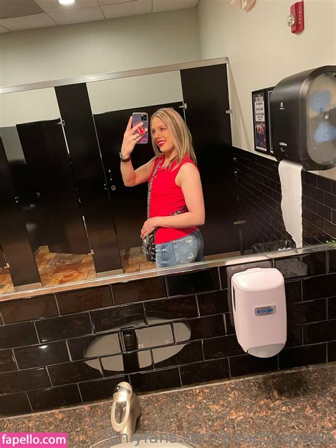peachylanaxo OnlyFans Leaks 2025