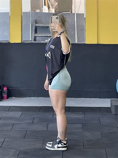 chanelzinhafree OnlyFans Leaks 2025