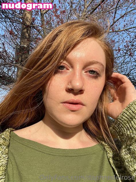 daphnedelrose OnlyFans Leaks 2025