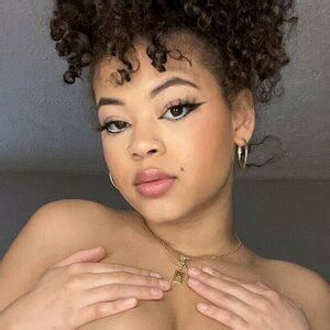 giagoldvip OnlyFans Leaks 2025