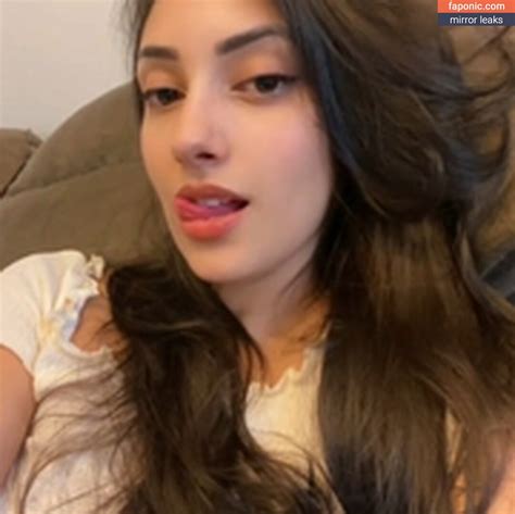 emiliana_xo OnlyFans Leaks 2025