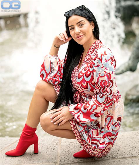 golden_leyla OnlyFans Leaks 2025