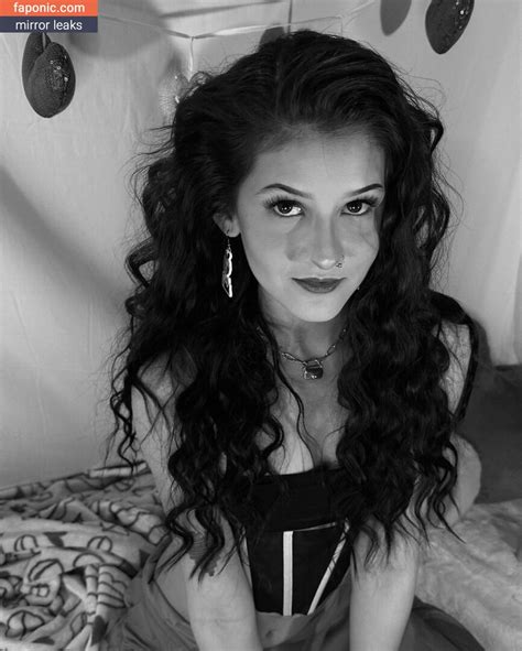 mikafh OnlyFans Leaks 2025