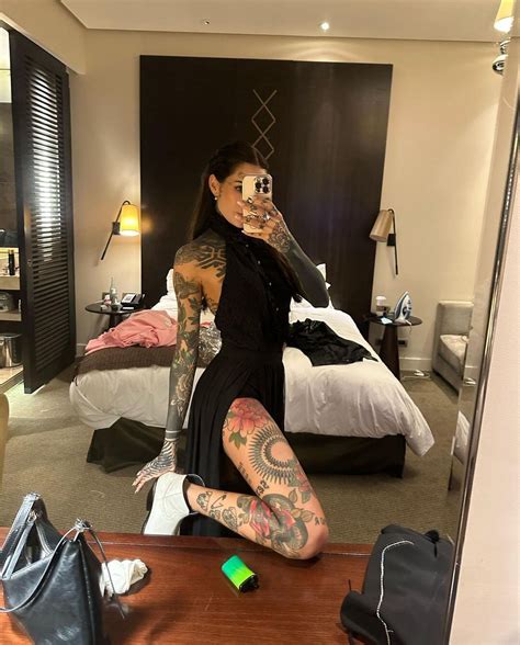 laratinelli OnlyFans Leaks 2025