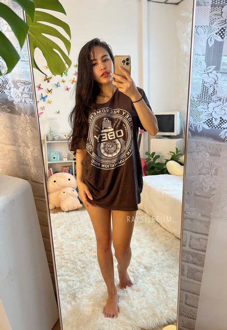 raysileeumm OnlyFans Leaks 2025