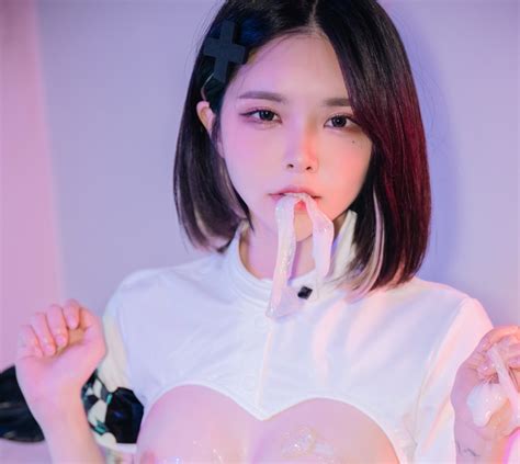 egirlhikari OnlyFans Leaks 2025