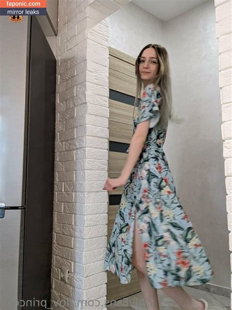 bella_flo OnlyFans Leaks 2025