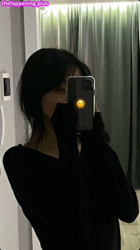 ari.lee OnlyFans Leaks 2025