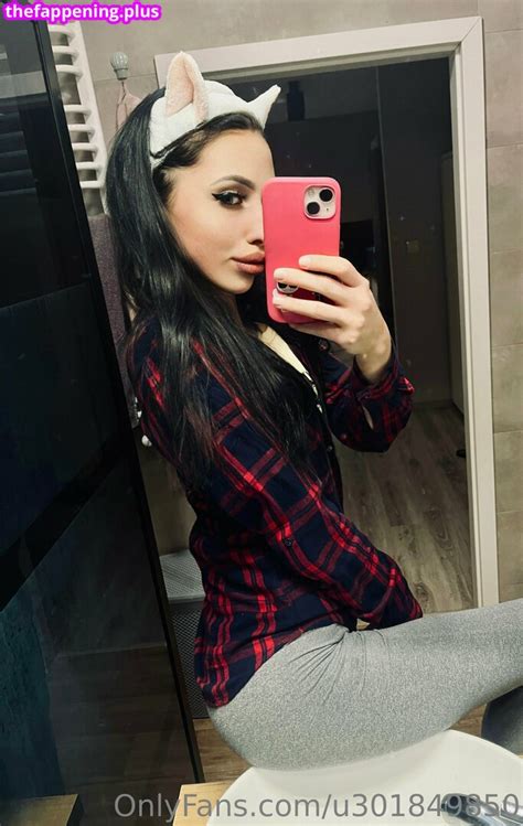 estherbabyy OnlyFans Leaks 2025