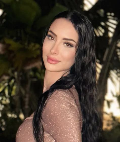 carol.castillo OnlyFans Leaks 2025