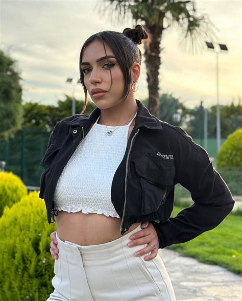 carlaaaish OnlyFans Leaks 2025