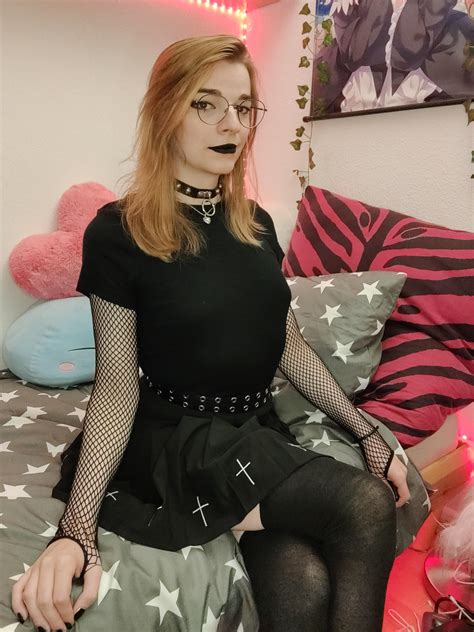 carlatrapcd OnlyFans Leaks 2025