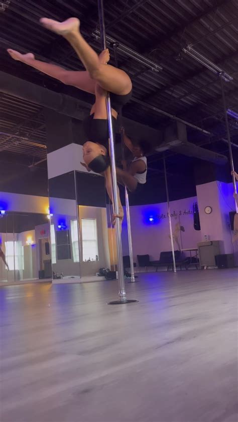 clarissapoleandmore OnlyFans Leaks 2025