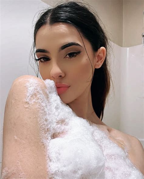 mia_xox OnlyFans Leaks 2025