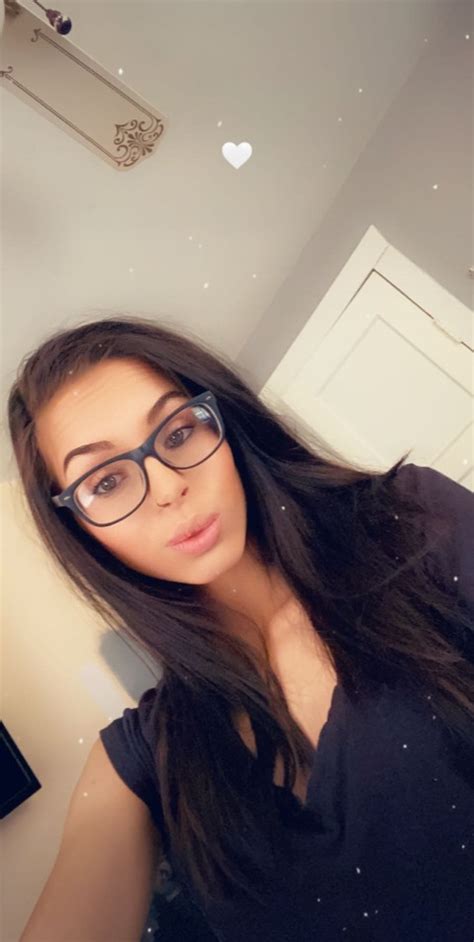 miahmullatofree OnlyFans Leaks 2025