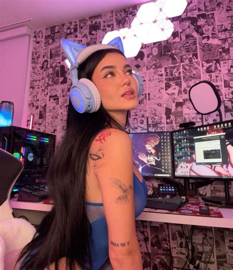 mia_elly OnlyFans Leaks 2025