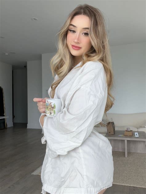 saagaurora OnlyFans Leaks 2025