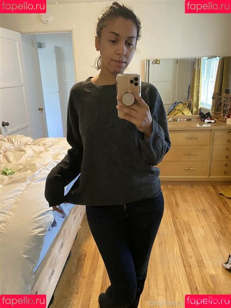 ravynalexa OnlyFans Leaks 2025