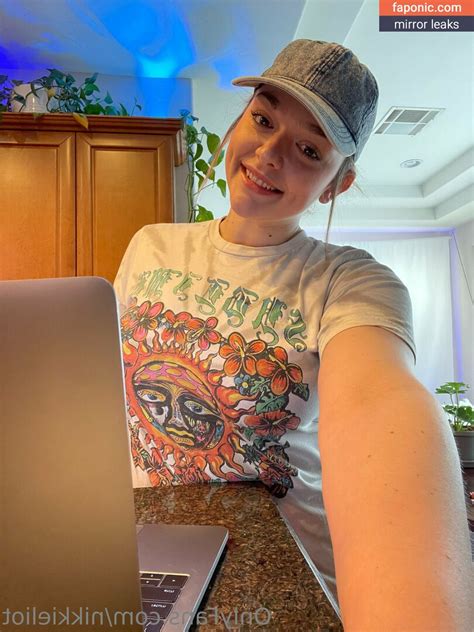 nikkielliott OnlyFans Leaks 2025