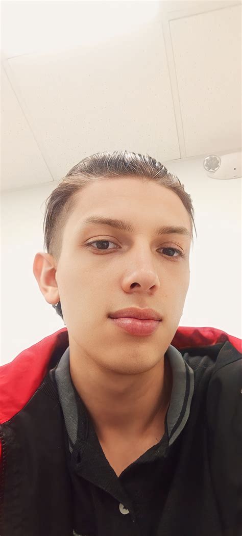 tom-mlk18 OnlyFans Leaks 2025