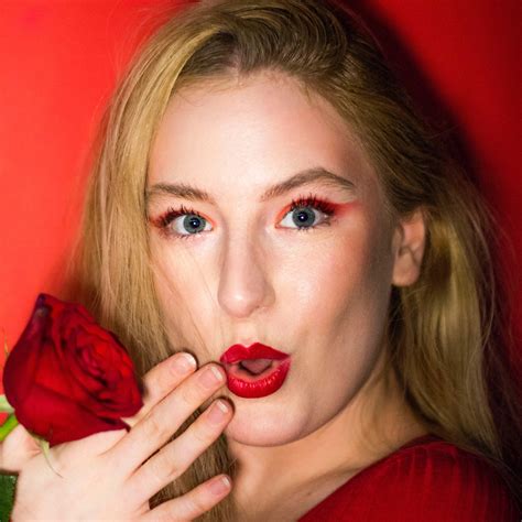 phoebethompsonoftv OnlyFans Leaks 2025