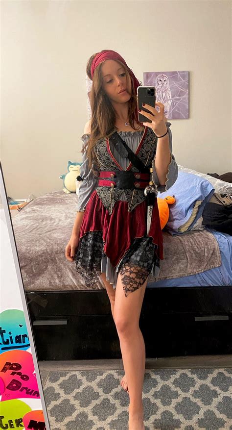 officialchanelfoxxfree OnlyFans Leaks 2025