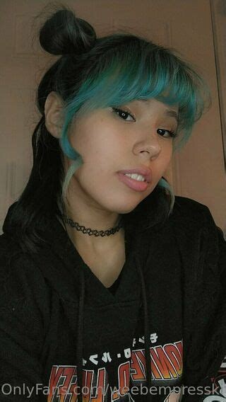 weebempresskittenlee OnlyFans Leaks 2025