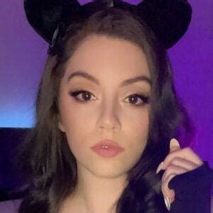 emeraldhot OnlyFans Leaks 2025