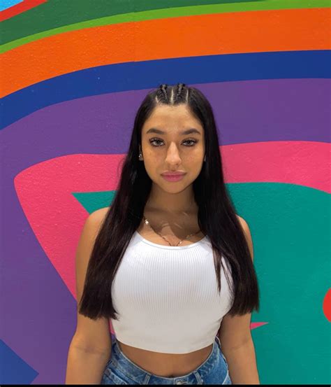 sariixo OnlyFans Leaks 2025
