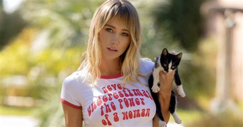 saraunderwood OnlyFans Leaks 2025