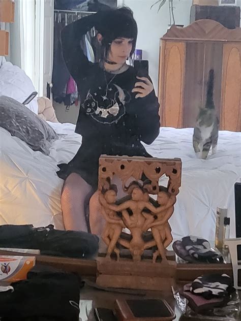 yourpetbug OnlyFans Leaks 2025