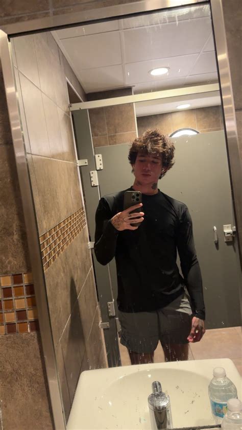 yourboymickeyy OnlyFans Leaks 2025