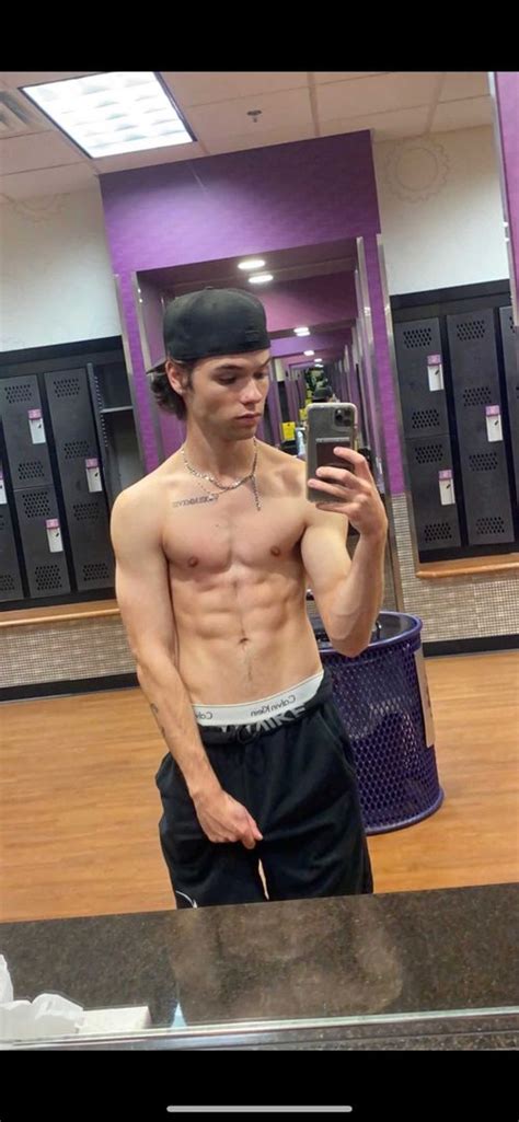 logans_funhouse OnlyFans Leaks 2025