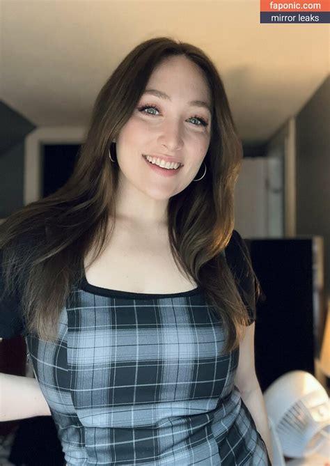 softjulia OnlyFans Leaks 2025