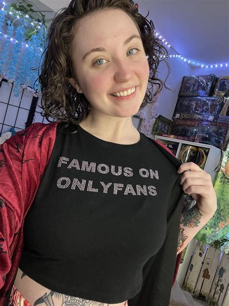 lainabearrknee Fansly Leaks 2025
