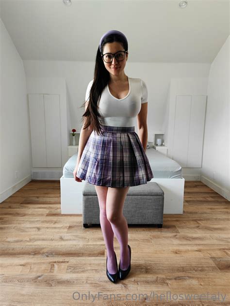 hellosweetaly OnlyFans Leaks 2025