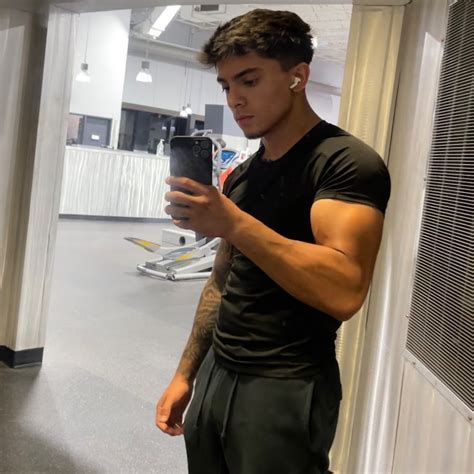 malikross OnlyFans Leaks 2025