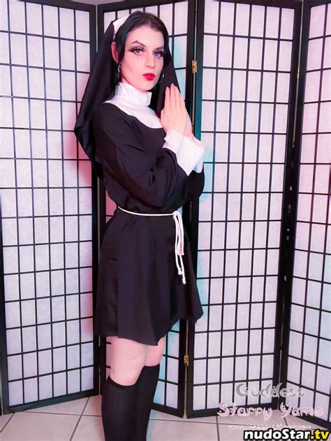 starryyu.me OnlyFans Leaks 2025