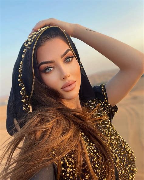 delahrose OnlyFans Leaks 2025