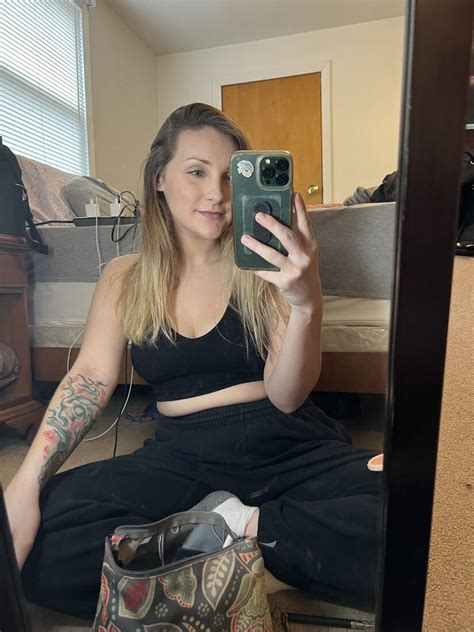 ryliehazefeedee OnlyFans Leaks 2025
