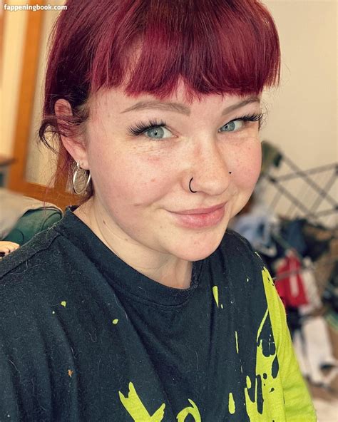 emmascarlett89 OnlyFans Leaks 2025