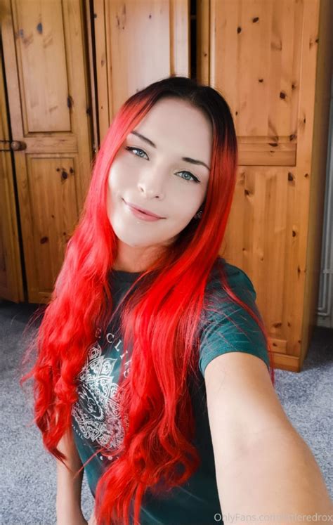 littleredroxy69 OnlyFans Leaks 2025