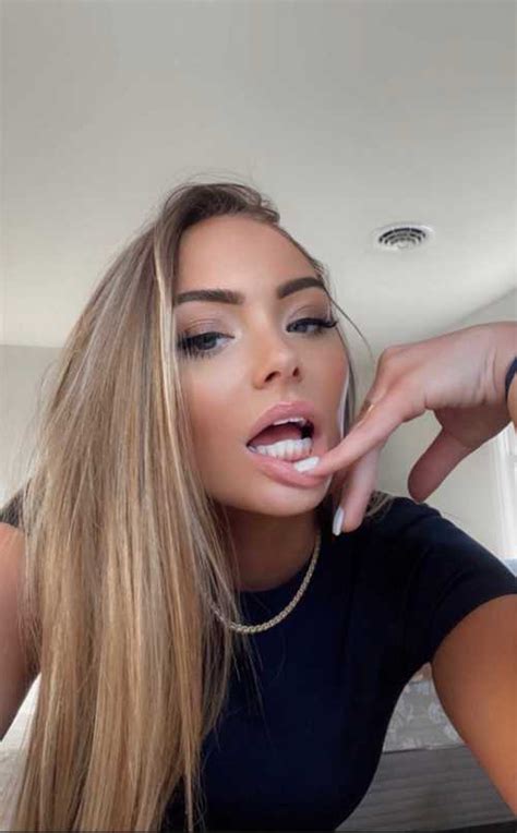 littlejessicaxoxoo OnlyFans Leaks 2025