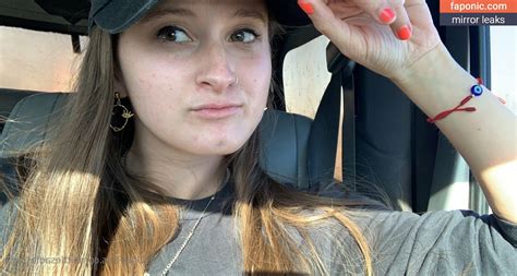littlesadiespade OnlyFans Leaks 2025