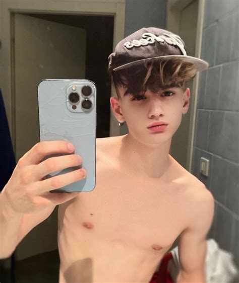 tw1nkyboy OnlyFans Leaks 2025