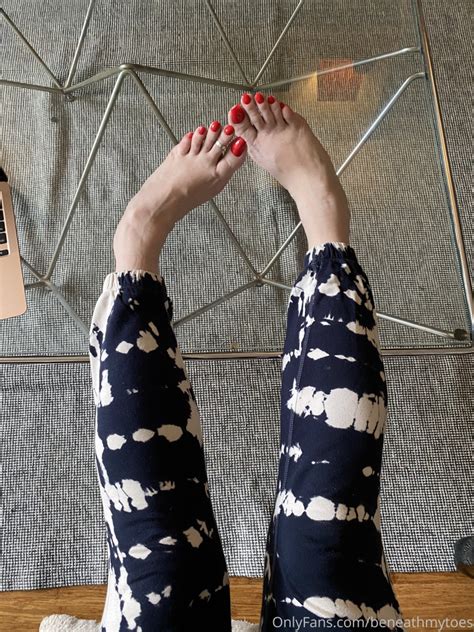 beneathmytoes OnlyFans Leaks 2025